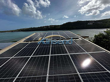 Solarmontage auf Metalldach, Grenada